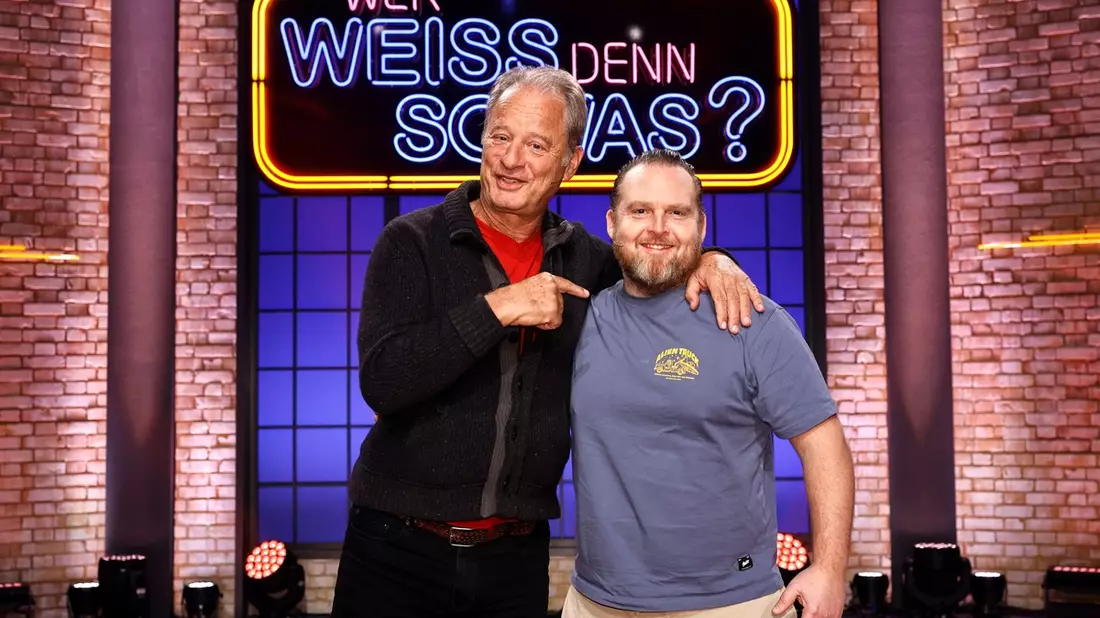 Hausmeister Krause-Reunion: Tom Gerhardt und Axel Stein bei Wer weiß denn sowas? - Das Wissensquiz vom 27. bis 31. Januar 2025, um 18:00 Uhr im Ersten - Bild: presseportal.de