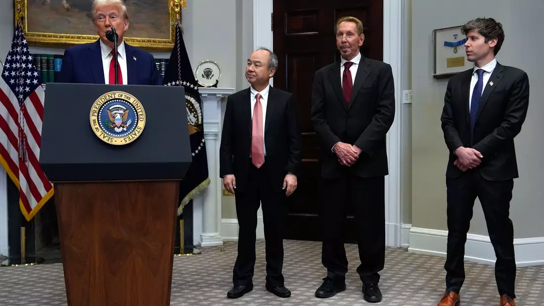 Trump kündigte das Projekt mit Tech-Unternehmern im Weißen Haus an. - Bild: Julia Demaree Nikhinson/AP/dpa