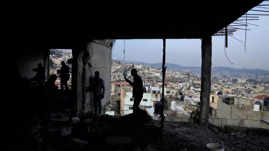 Bei dem israelischen Militäreinsatz im Westjordanland kamen nach palästinensischen Angaben mehrere Menschen ums Leben.   - Bild: Nasser Nasser/AP/dpa