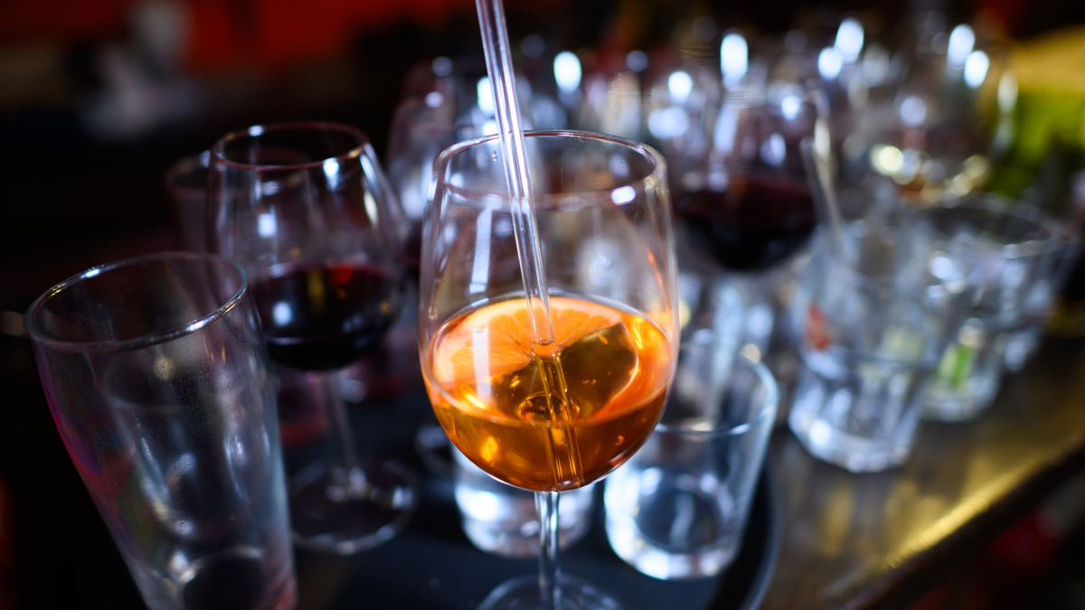 Die WHO Europa wirbt im Kampf gegen Krebs für eine kluge Alkoholpolitik. (Illustration) - Foto: Robert Michael/dpa