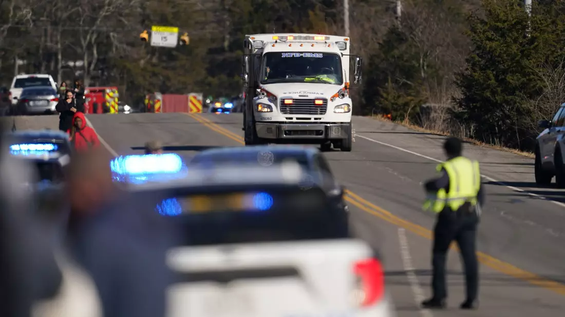 Immer wieder herrscht nach tödlicher Waffengewalt Entsetzen und Trauer in den USA - ohne dass sich an der Gesetzeslage etwas ändert. - Bild: George Walker IV/AP/dpa