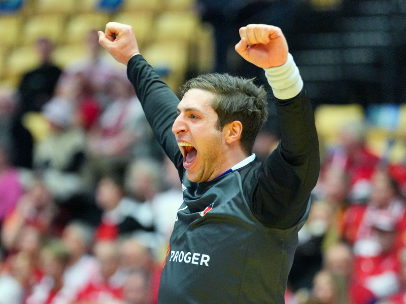 Torwart Domenico Ebner will mit Italiens Handballern eine WM-Überraschung gegen Deutschland schaffen. - Foto: Soeren Stache/dpa