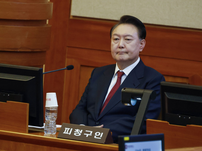 Die Ermittler der Anti-Korruptionsbehörde CIO haben den Fall Yoon Suk Yeol an die Staatsanwaltschaft übergeben.  - Foto: JEON HEON-KYUN/Pool EPA/AP/dpa