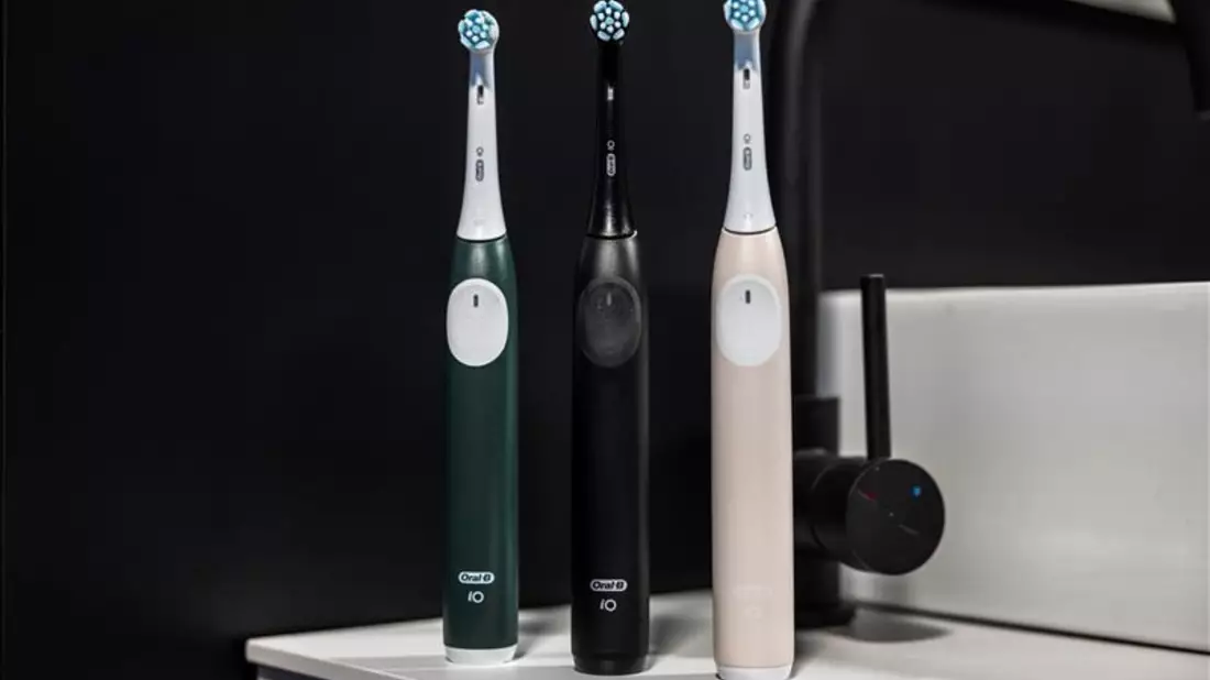 So leicht war Wechseln noch nie: Oral-B feiert den Launch der neuen Oral-B iO2, die den Umstieg auf elektrische Zahnpflege spielend leicht macht - Bild: presseportal.de