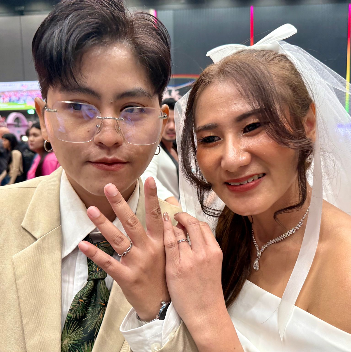 Dieses queere Paar hat 15 Jahre darauf gewartet, endlich heiraten zu dürfen.  - Foto: Carola Frentzen/dpa