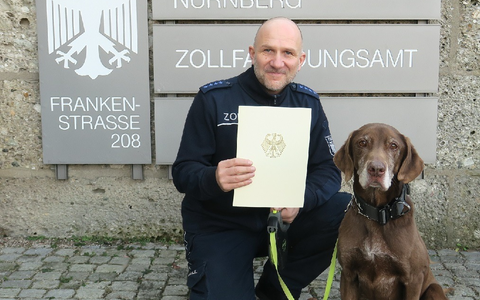 HZA-N: Kira macht jetzt Karriere beim Zoll - Foto: Zoll, presseportal.de