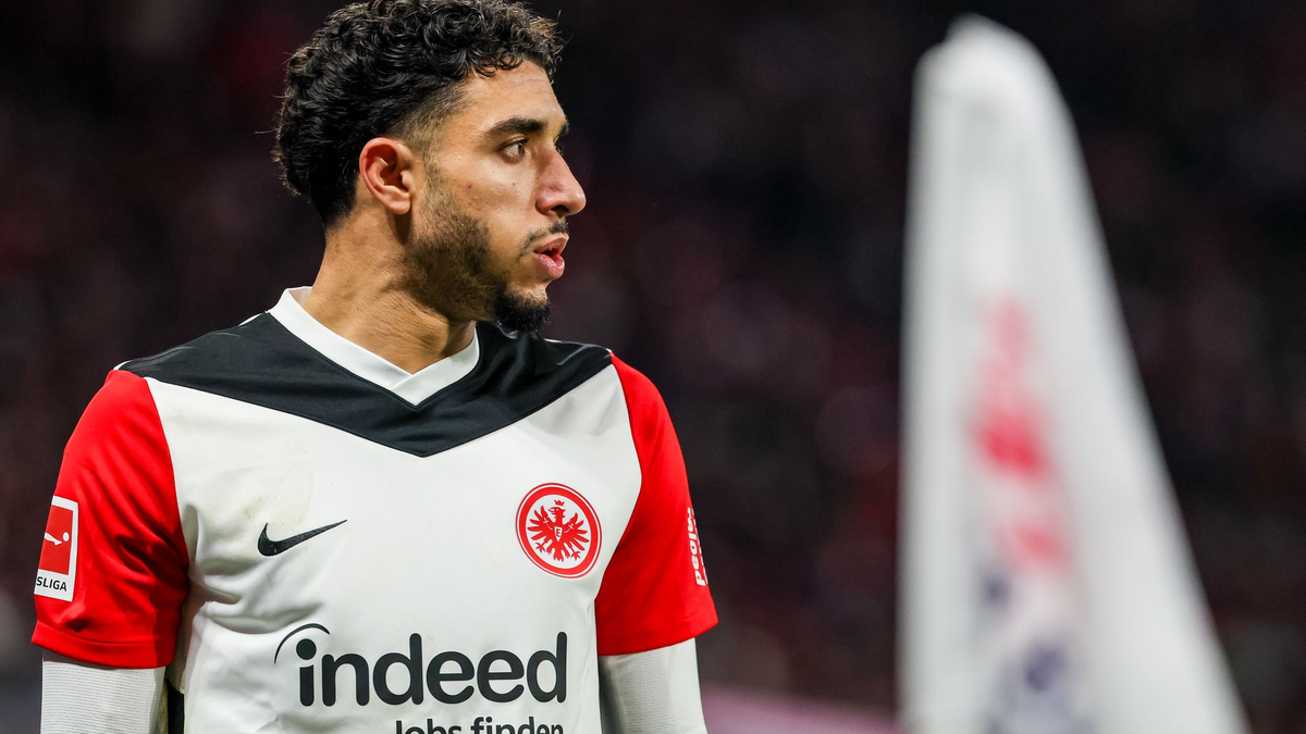 Omar Marmoush wechselt von Eintracht Frankfurt zu Manchester City. - Foto: Jan Woitas/dpa
