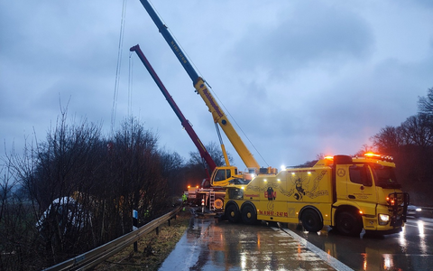 POL-HI: Lkw-Unfall auf der A7 bei Hildesheim führt zu massiven Verkehrsbehinderungen - Foto: presseportal.de