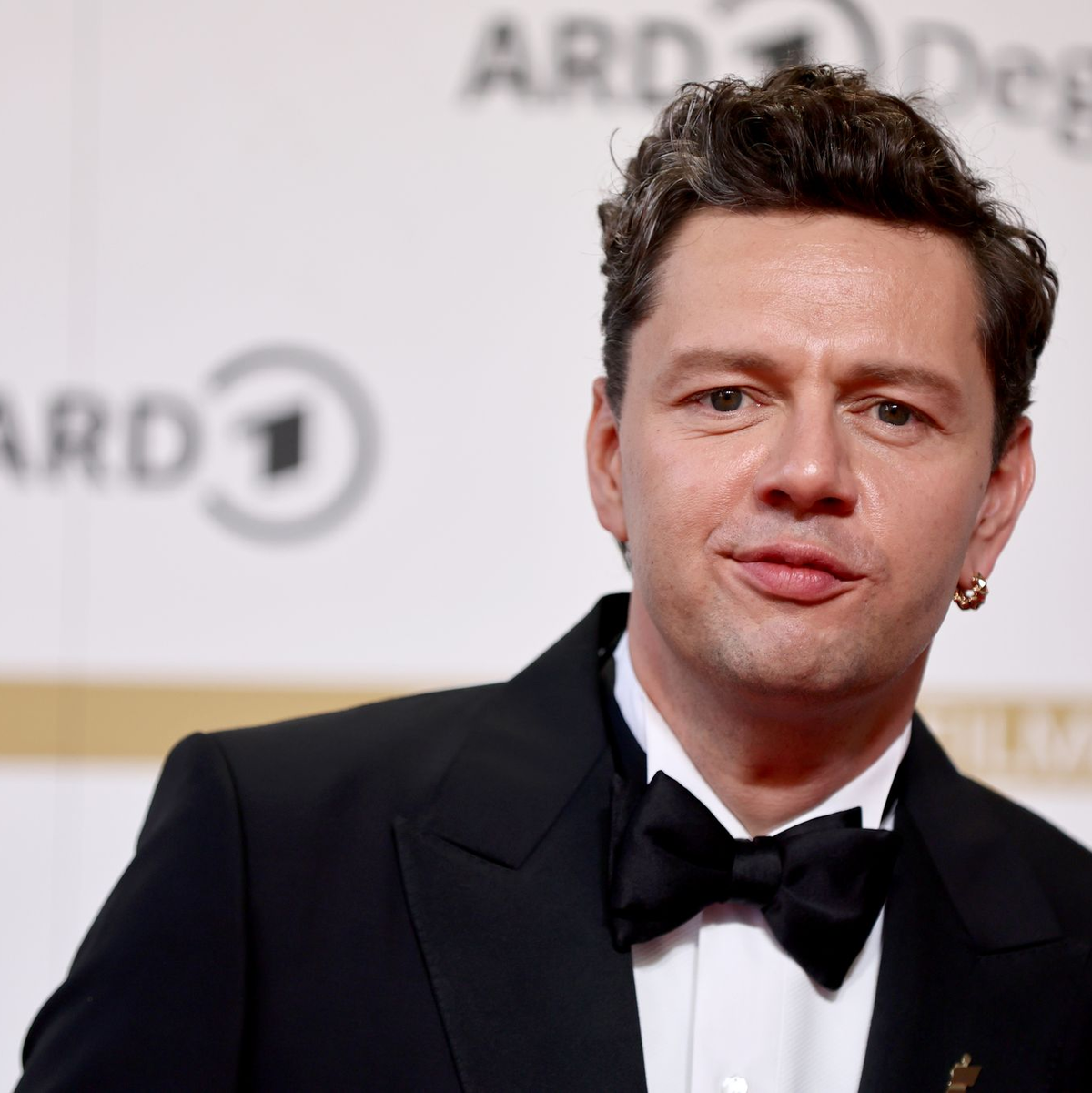 Schauspieler Christian Friedel spielt in der dritten Staffel von «The White Lotus» mit. (Archivbild) - Foto: Christoph Soeder/dpa