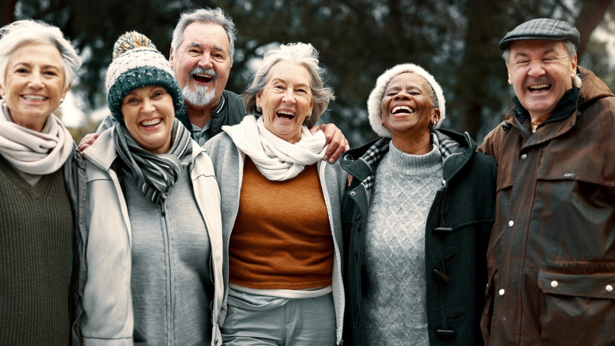 Freunde als wichtiger sozialer Anker im Leben / Wem Freundschaften fehlen können Coachings oder psychotherapeutische Begleitung bei der Überwindung ungewollter Einsamkeit helfen - Foto: presseportal.de