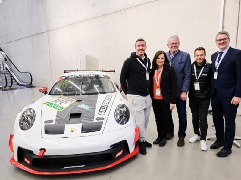 Klimaschutz im Automobilsport: Max Kruse Racing präsentiert in Berlin Rennwagen und E20-Kraftstoffkonzept - Foto: presseportal.de