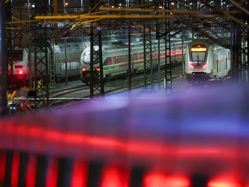 Die EVG fordert in den anstehenden Tarifverhandlungen bei der Bahn 7,6 Prozent mehr Geld. - Foto: Jan Woitas/dpa