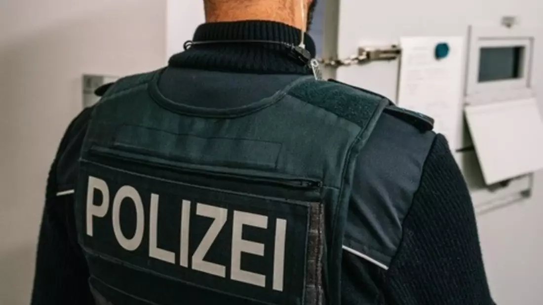 POL-OS: Quakenbrück: Barfuß mit Badeschlappen und Kopfhörern auf frisiertem E-Scooter unterwegs - Bild: presseportal.de