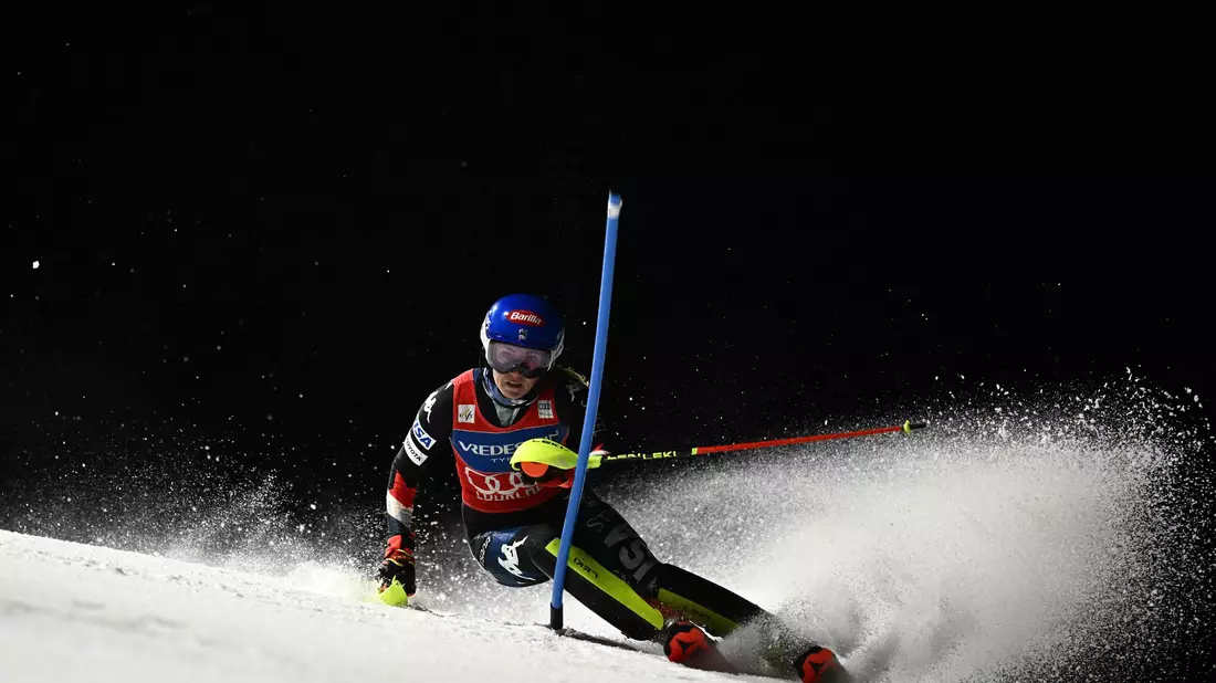 Mikaela Shiffrin gibt ihr Weltcup-Comeback in der nächsten Woche in Frankreich. - Bild: Jeff Pachoud/AFP/dpa