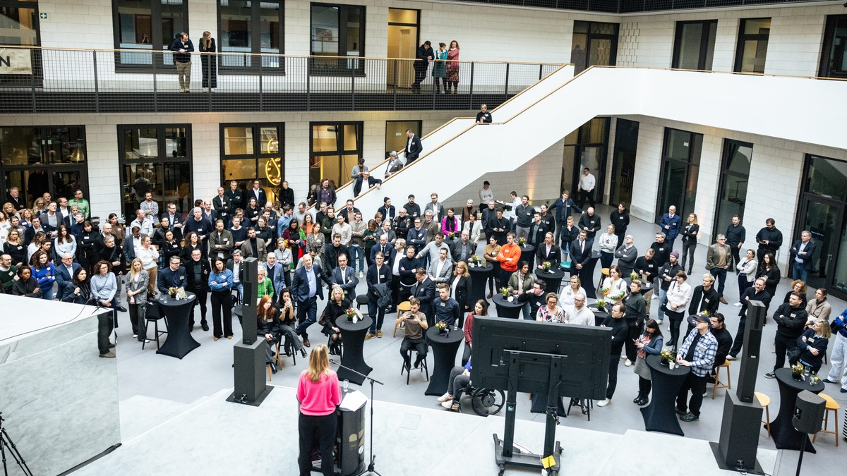 GWA Neujahrsempfang: Appell an besondere Verantwortung der Kommunikationsbranche / Erste Hamburger Erklärung des GWA nennt fünf konkrete Forderungen - Foto: presseportal.de