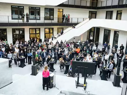 GWA Neujahrsempfang: Appell an besondere Verantwortung der Kommunikationsbranche / Erste Hamburger Erklärung des GWA nennt fünf konkrete Forderungen - Foto: presseportal.de