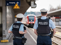 Bundespolizeidirektion München: Bundespolizei ertappt Schwarzfahrer mit gestohlener Geldkarte - Foto: presseportal.de
