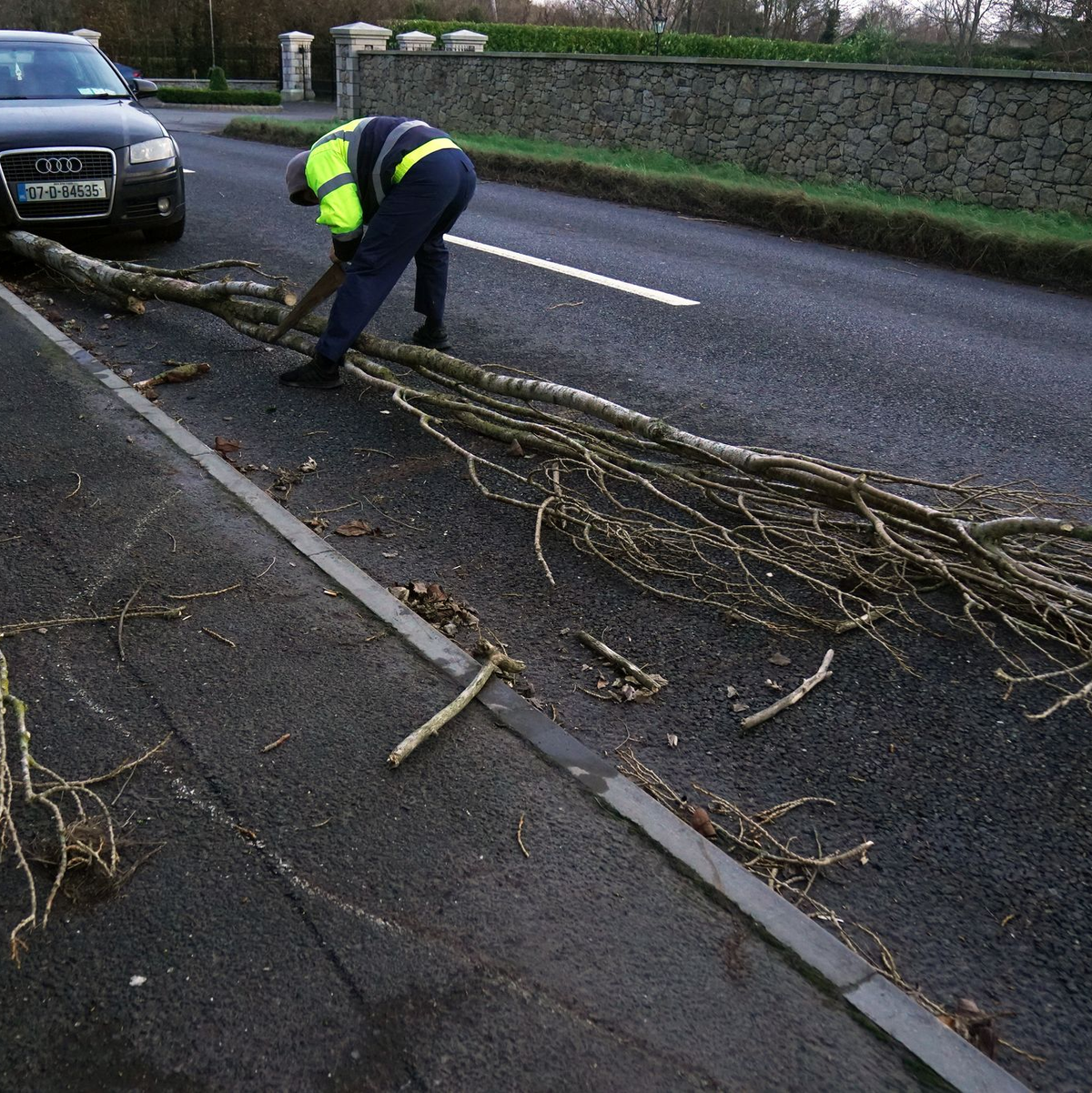Vielerorts gilt die höchste Warnstufe. - Foto: Brian Lawless/PA Wire/dpa