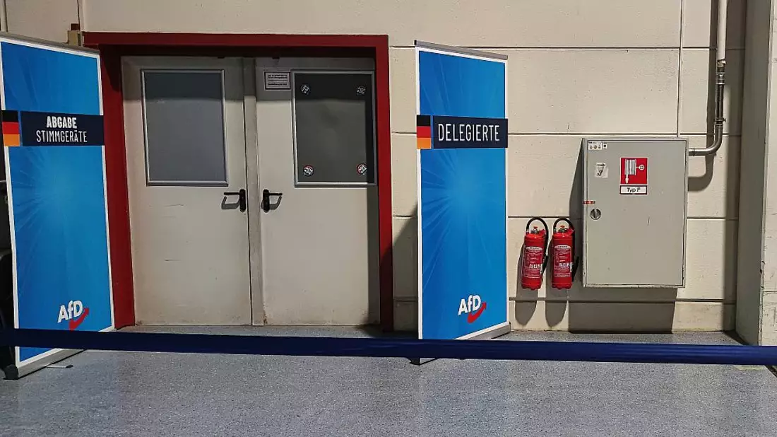 Feuerlöscher auf AfD-Parteitag (Archiv) - Bild: über dts Nachrichtenagentur