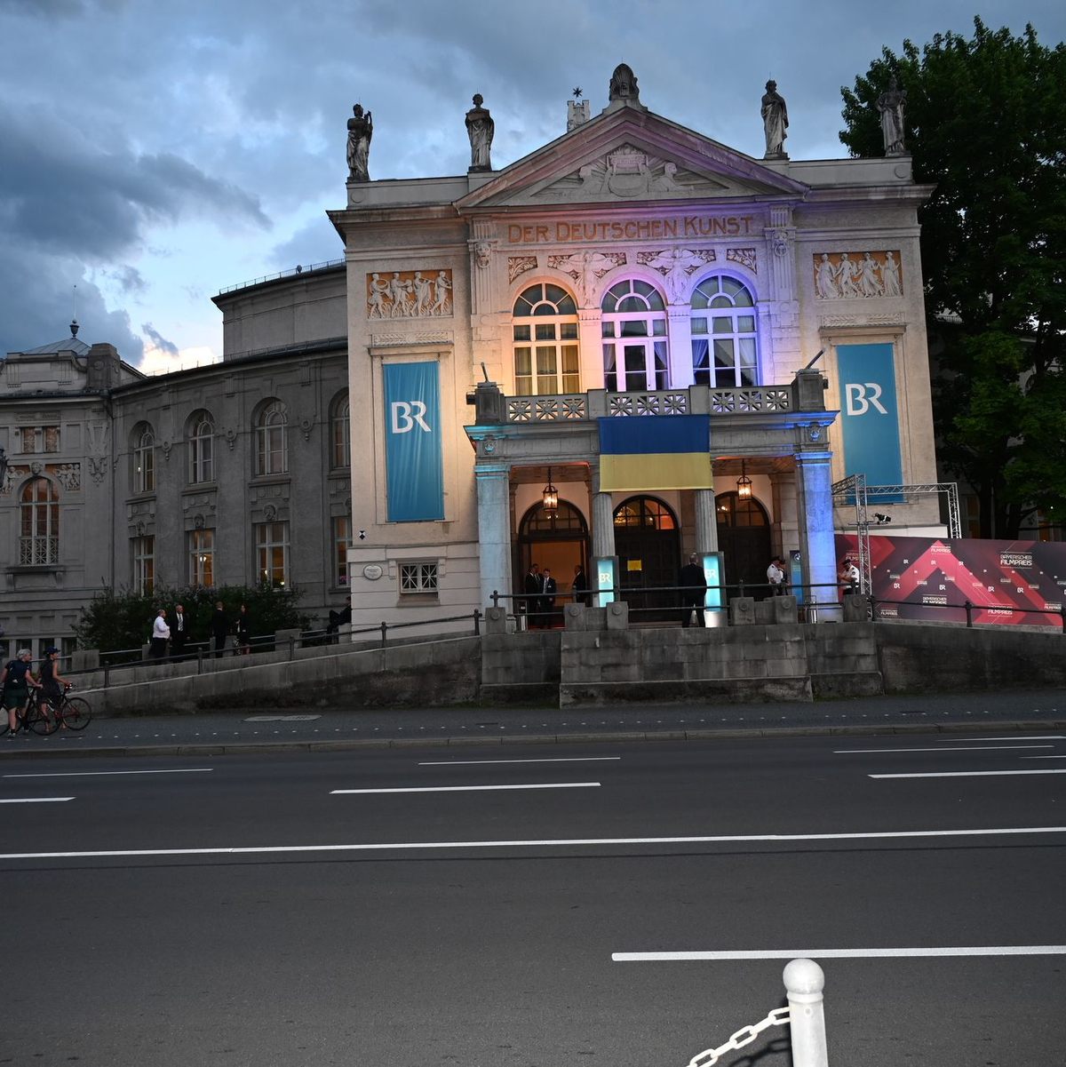 Im Prinzregententheater wird der Bayerischer Filmpreis verliehen. - Foto: Ursula Düren/dpa