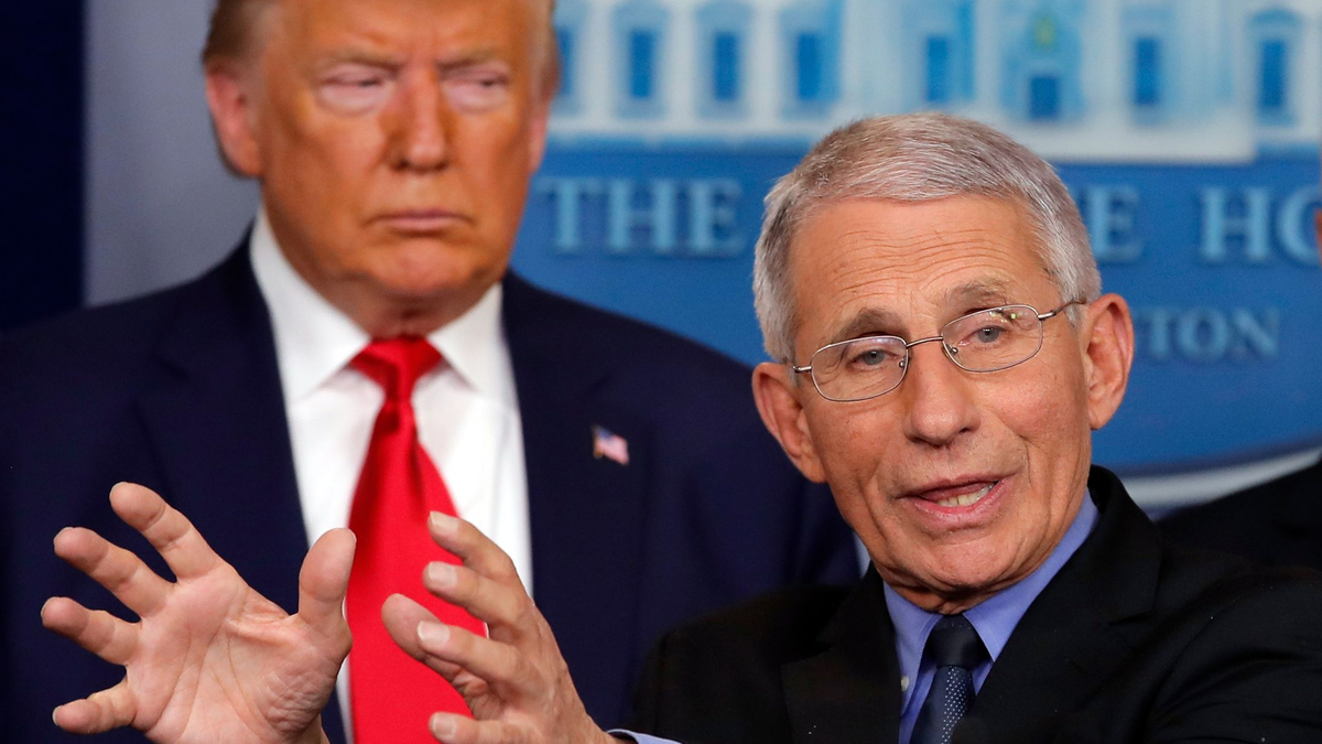 Trump: Fauci hat genug Geld verdient, um selbst für Personenschutz zu zahlen. (Archivbild) - Foto: Carolyn Kaster/AP/dpa