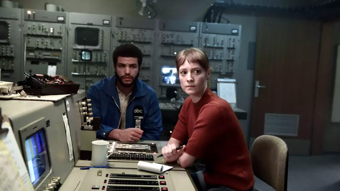 «September 5» hat nicht nur Chancen auf den Drehbuch-Oscar, sondern jetzt auch den Bayerischen Filmpreis.  - Bild: Jürgen Olczyk/Constantin Film Verleih GmbH/dpa