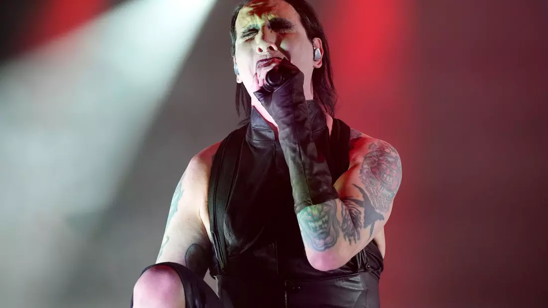 Schock-Rocker Marilyn Manson kommt um eine Anklage herum. (Archivbild)  - Bild: Rob Grabowski/Invision/dpa