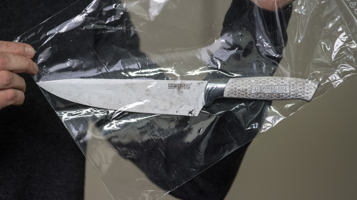 Tatverdächtige bei Messerattacken sind überwiegend erwachsene Männer. (Symbolfoto) - Foto: Federico Gambarini/dpa