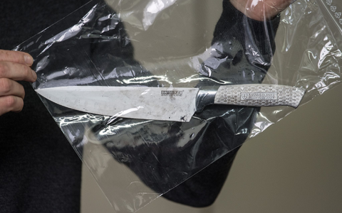 Tatverdächtige bei Messerattacken sind überwiegend erwachsene Männer. (Symbolfoto) - Foto: Federico Gambarini/dpa Tatverdächtige bei Messerattacken sind überwiegend erwachsene Männer. (Symbolfoto) - Foto: Federico Gambarini/dpa