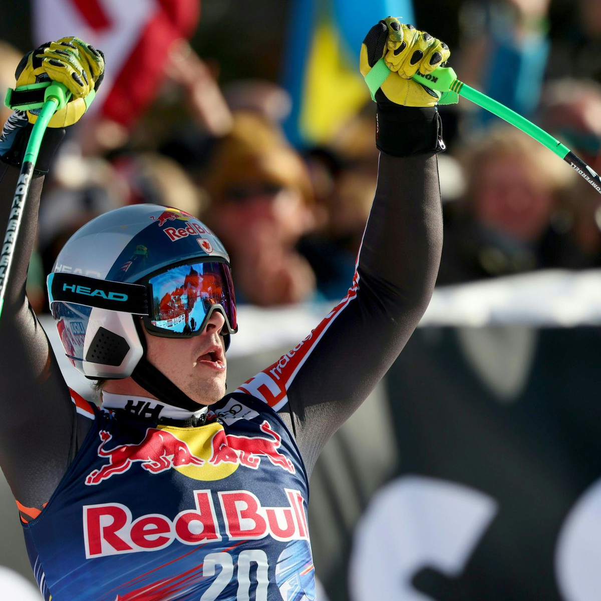 Konnte trotzdem lachen: Der geschlagene Schweizer Marco Odermatt. - Foto: Tobias Steinmaurer/APA/dpa