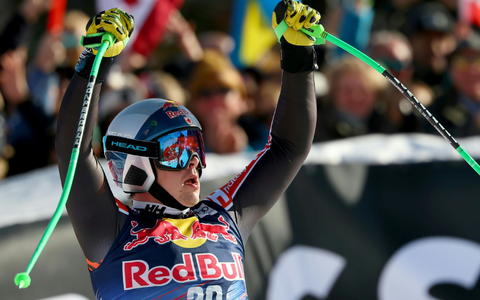 Konnte trotzdem lachen: Der geschlagene Schweizer Marco Odermatt. - Foto: Tobias Steinmaurer/APA/dpa