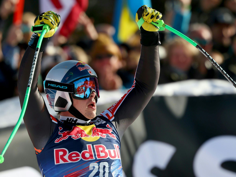Konnte trotzdem lachen: Der geschlagene Schweizer Marco Odermatt. - Foto: Tobias Steinmaurer/APA/dpa