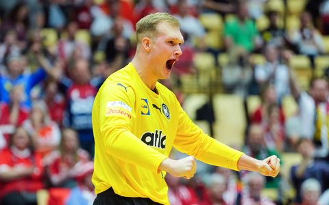 Die deutschen Handballer gehen mit Respekt ins WM-Viertelfinale gegen Portugal. - Foto: Soeren Stache/dpa