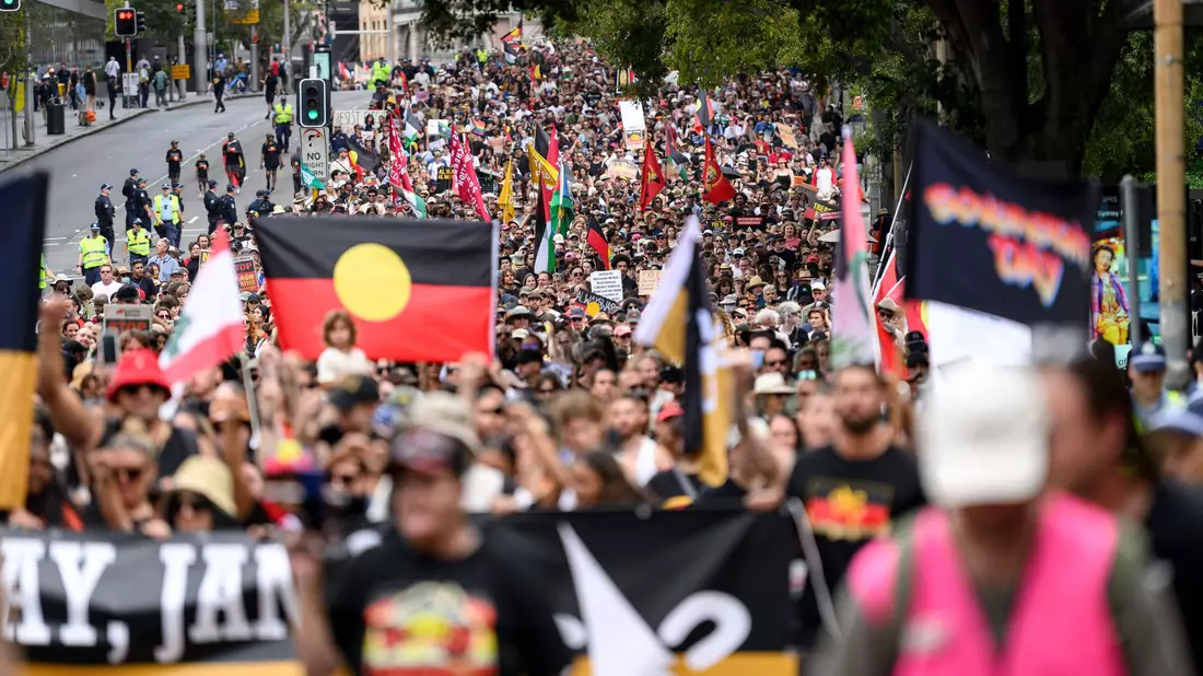 Allein in Sydney versammelten sich Medienberichten zufolge etwa 15.000 Menschen. - Bild: Steven Markham/AAP/dpa