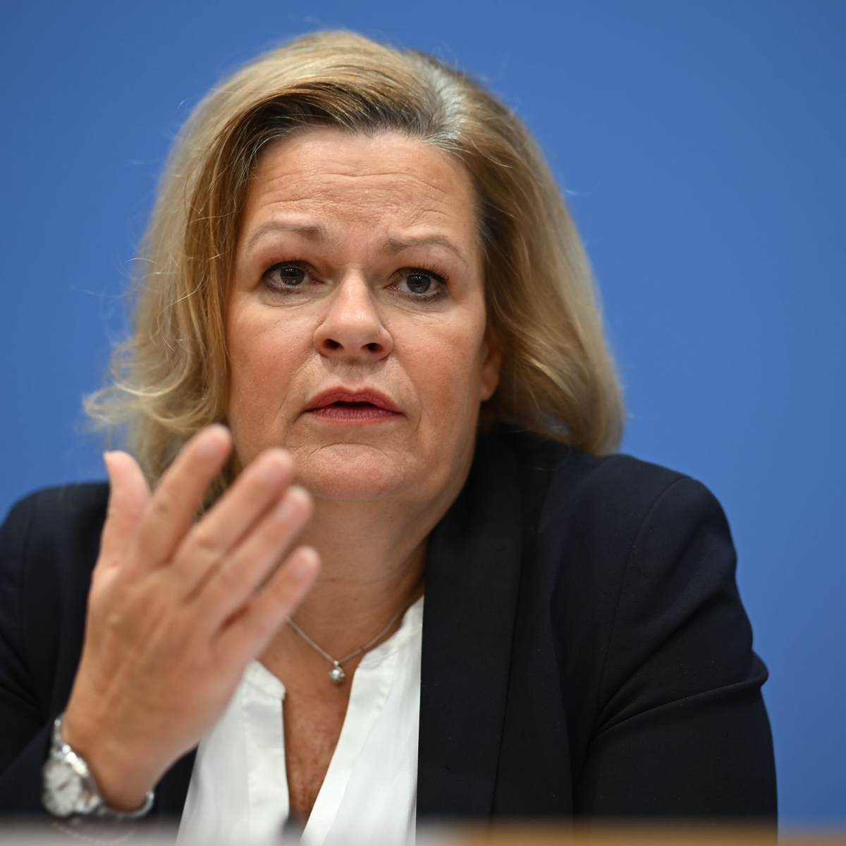 Bundesinnenministerin Nancy Faeser (SPD) hat mit Vertretern mehrerer Internet-Plattformen über Desinformation im Kontext der anstehenden Bundestagswahl gesprochen. (Archivfoto) - Foto: Sebastian Gollnow/dpa