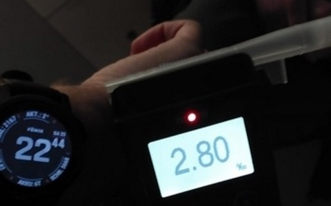 BPOL-FL: Husum - Alkoholisierter Mann ohne Fahrkarte im Zug: Krankenhaus - Foto: presseportal.de