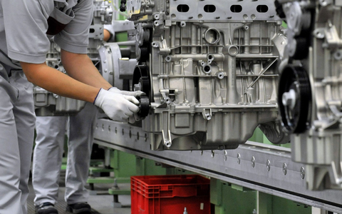 Geht es endlich wieder aufwärts mit der deutschen Wirtschaft? (Illustration) - Foto: Martin Schutt/dpa-Zentralbild/dpa