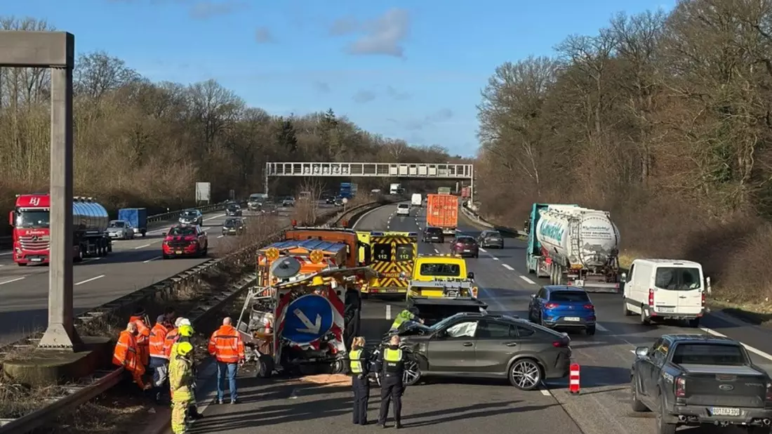 FW Ratingen: Verkehrsunfall auf der BAB 3 - Bild: presseportal.de
