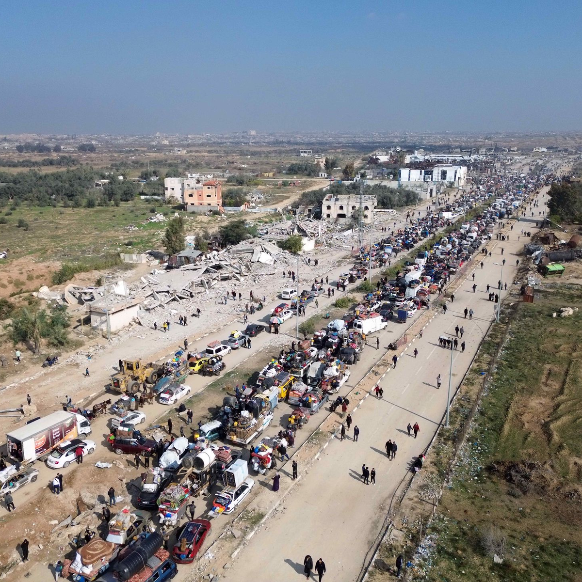 Über den teilweise vom israelischen Militär geräumten Nezarim-Korridor gingen schon bisher hunderttausende Palästnenser in die Städte von Nord-Gaza zurück. (Archivbild) - Foto: Str/APA Images via ZUMA Press Wire/dpa
