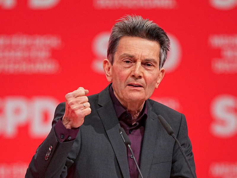 Mützenich sagt: Merz hat die Vereinbarung gebrochen, keine Mehrheit mit der AfD zu suchen. (Archivbild) - Foto: Michael Kappeler/dpa