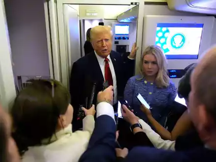 US-Präsident Donald Trump will den Staatsapparat umkrempeln. - Foto: Mark Schiefelbein/AP/dpa