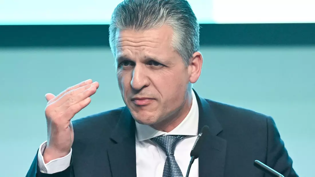 Der Streit über schärfere Migrationsregeln dauert an. (Archivbild) - Bild: Bernd Weißbrod/dpa
