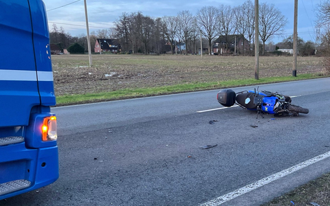 POL-COE: Coesfeld, Goxel, B525/ Rollerfahrer von zwei Fahrzeugen erfasst - Foto: presseportal.de