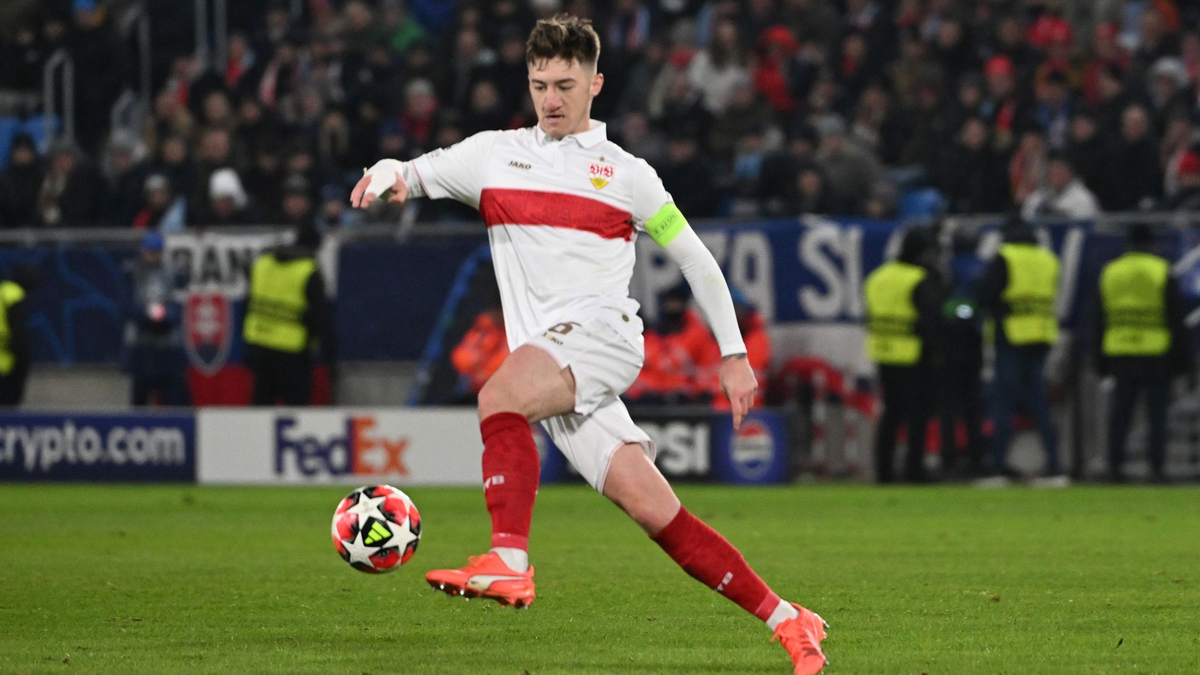 Angelo Stiller bleibt in Stuttgart. - Foto: Marijan Murat/dpa