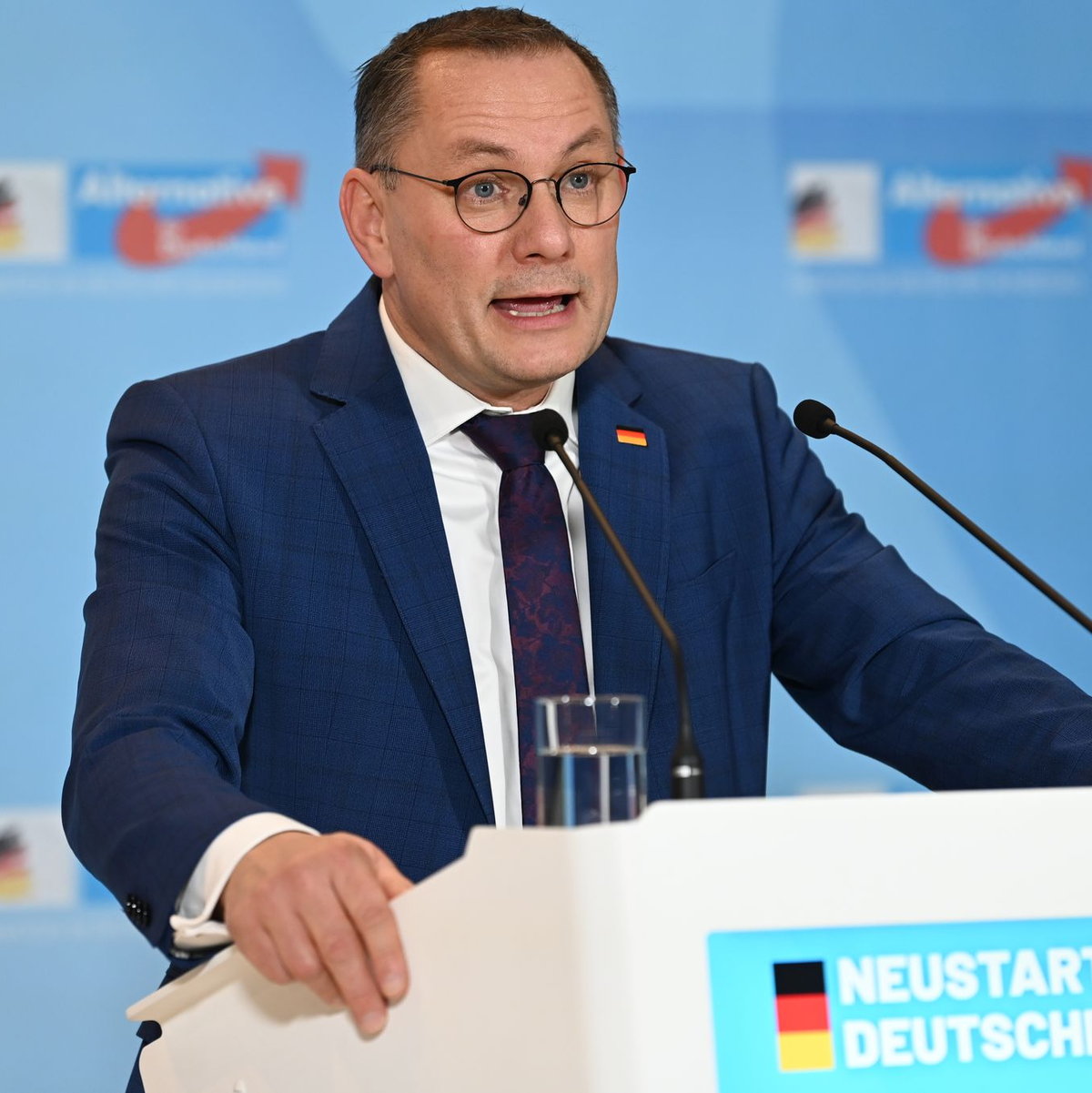 AfD-Fraktionschef Tino Chrupalla sagt, die Union stelle jetzt Forderungen, die die AfD seit Jahren gestellt habe.  - Foto: Fariha Farooqui/dpa