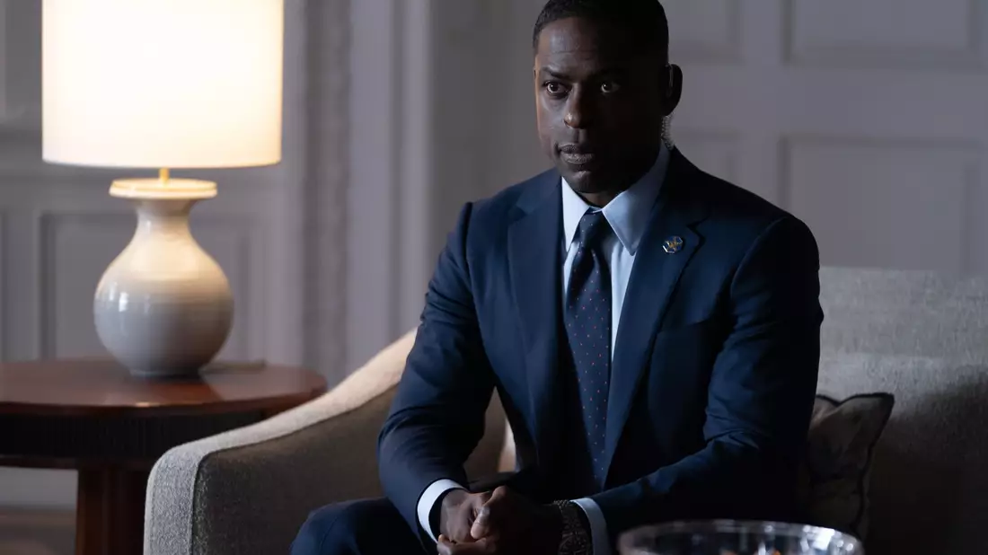Sterling K. Brown als Agent des Secret Service in der neuen Thriller-Serie «Paradise» bei Disney+. - Bild: Disney+/dpa