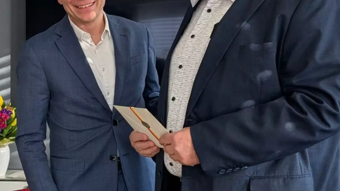 FW-WRN: Verabschiedung des langjährigen Brandschutztechnikers Heinz Westbomke - Bild: presseportal.de
