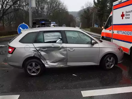 LPI-J: Abgebogen ohne Beachtung des Gegenverkehrs - Foto: presseportal.de