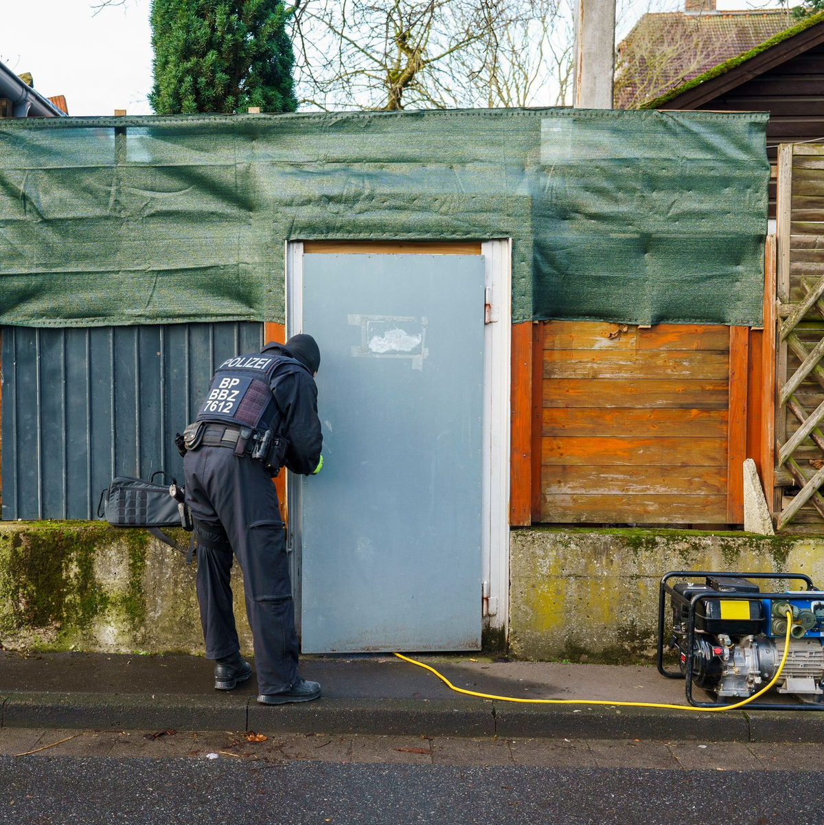 150 Beamte waren im Einsatz. - Foto: Andreas Arnold/dpa