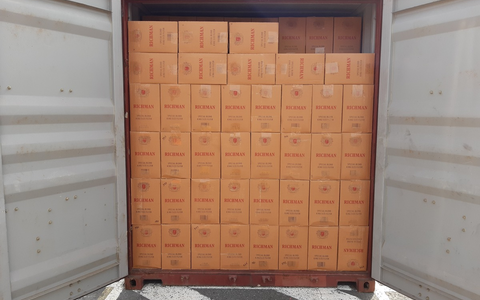 ZOLL-H: 150 Container mit rund 1,5 Milliarden unversteuerten und unverzollten Zigaretten sowie ein dadurch verursachter Steuerschaden von 550 Mio. EUR ermittelt - Foto: presseportal.de